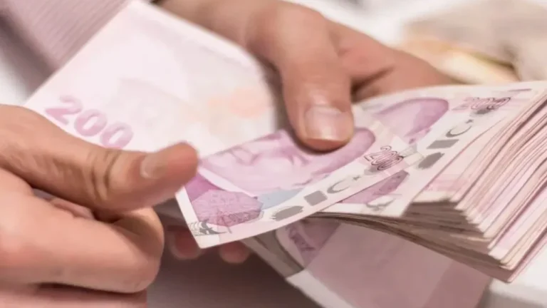 Rüyada Ölmüş Babanın Elinde Para Görmek